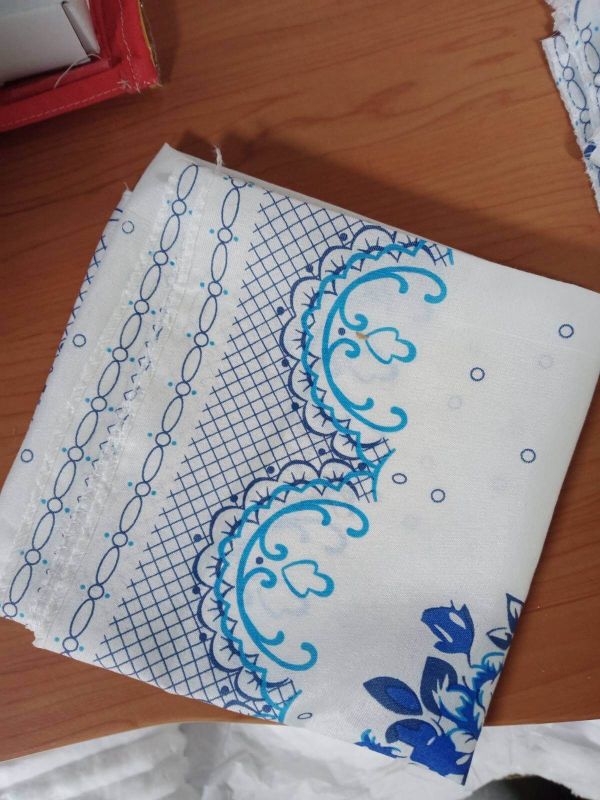 Хустка Сітцева маленька  (уп 10шт)